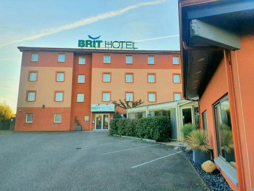 Brit Hotel Montauban