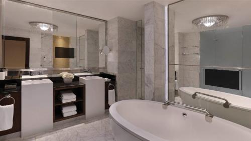 589070688 InterContinental Jordan by IHG