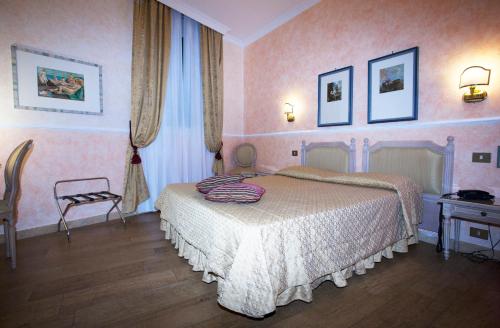 Doria Palace Boutique Hotel, Рим (фото 6)