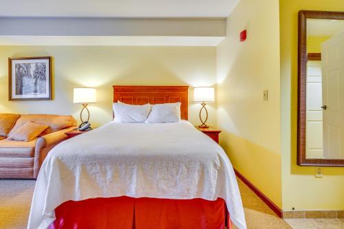 Ellicottville Condo Near Sky High Adventure Park! in Ellicottville, USA