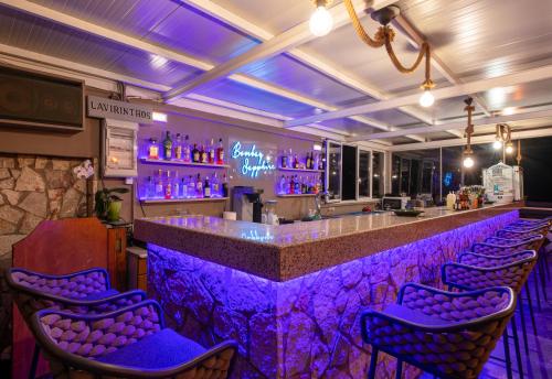 Labyrinth Hotel - image 11