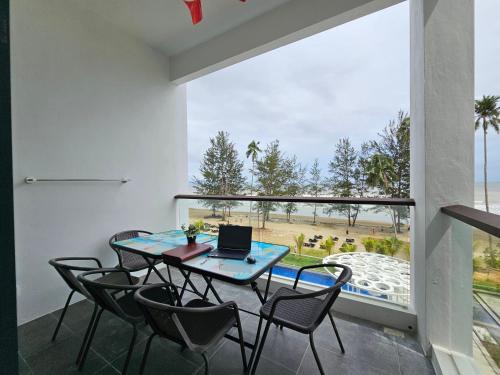 . Kenyalang Roxy Sematan Homestay