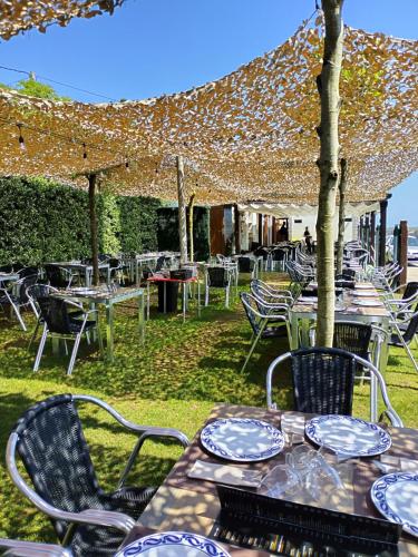 Hostal Restaurante Parajes - 레스토랑