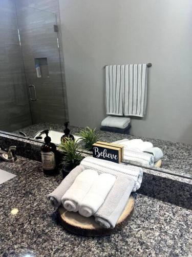Fabulous Getaway 6 blocks from the Ocean in Jacksonville Beach, USA