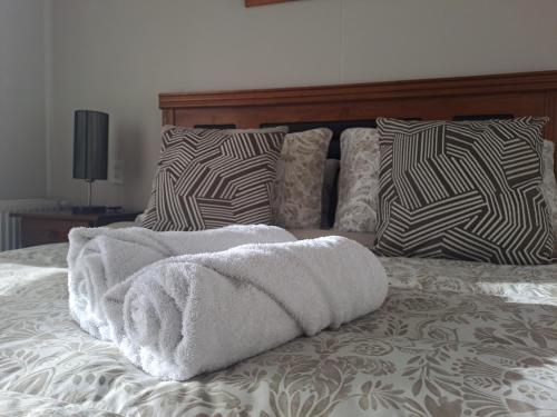 1 queen bed, 1 twin bed, 1 sofa bed