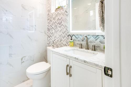 Upgraded Henderson Home with Tranquil Water Garden