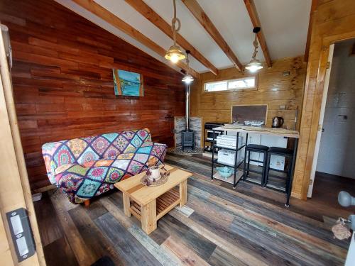 Cabañas y Artesanías El Roble