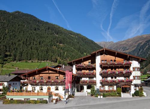 Appartementhaus zum Holzknecht am See in Neustift im Stubaital, Österreich