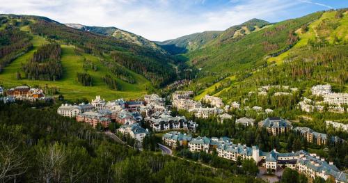 Beaver Creek Village 2 Bedroom Residence With Ski Inout Access And Pool