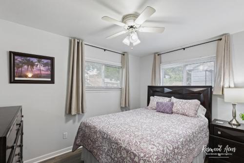 Cozy Home with King Beds & fenced in back yard in Bourbonnais, USA