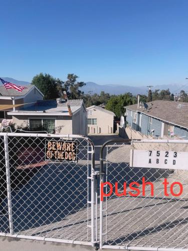 private & Quiet unit D Bed & bath in Rosemead, USA
