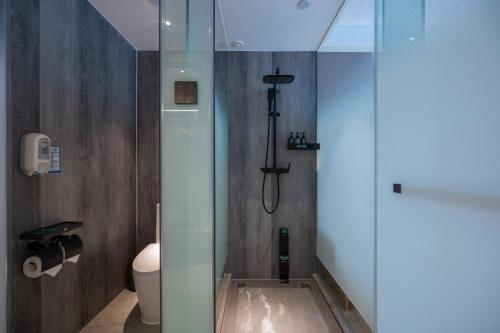 Double Room image 2