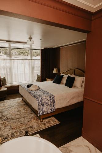 The Brooks Hotel Restaurant and Lounge