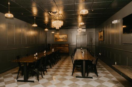 The Brooks Hotel Restaurant and Lounge