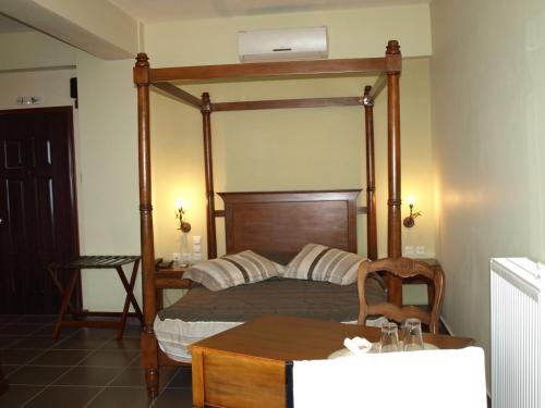 Porto Mani Suites