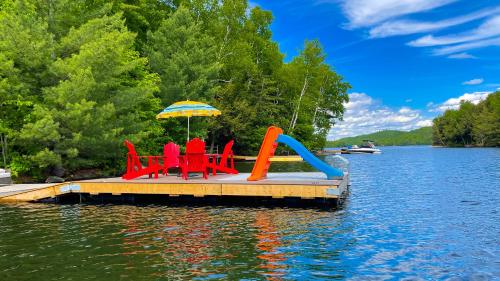 Summit Cottage on Kawagama Lake in Algonquin Highlands (ON)