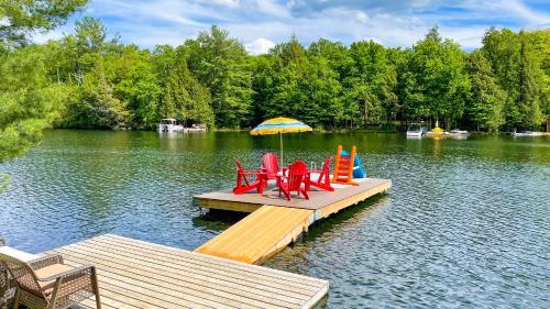 Summit Cottage on Kawagama Lake in Algonquin Highlands (ON)
