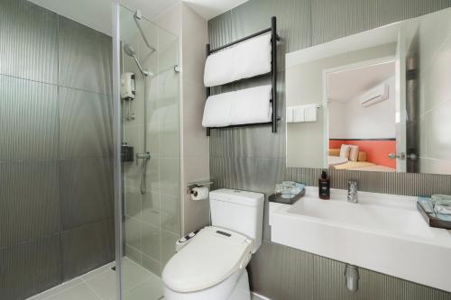 room detail thumbnail 2