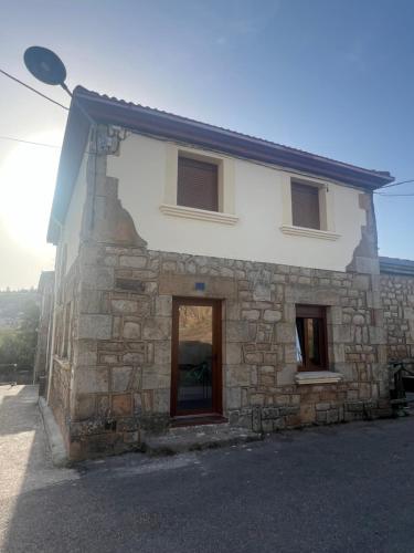 Casa en Rabanera del Pinar gîte à louer Hontoria del Pinar