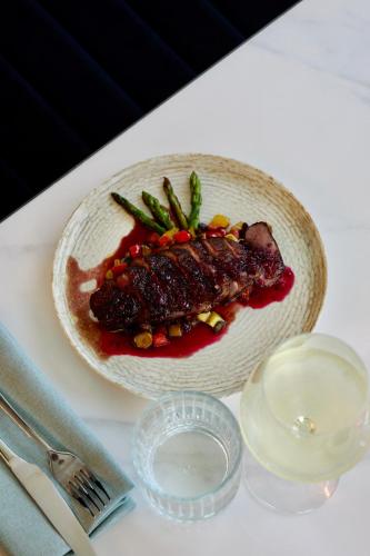 Panoramic Mamaia Hotel