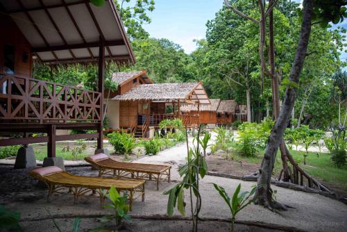 SELAYAR TURTLE BAY