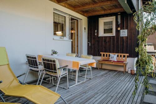 陽台/露台, 蘇特魯提公寓 (Apartment Sutterluty) in 貝曹