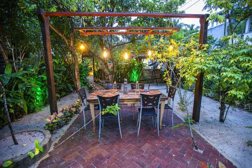 tuin, Arcadia Resort in Hikkaduwa