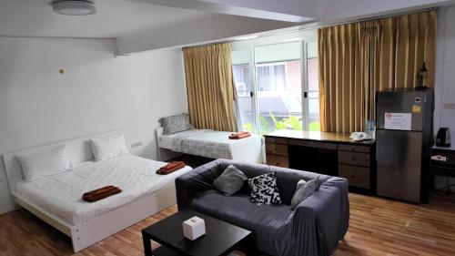 Doodle Lodge Bangkok Room Type - Family Suite Doodle Lodge Bangkok Room Type - Family Suite