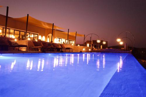 泳池, Lodge Damaraland in 霍里克薩斯