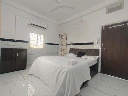 Govind Ashray - image 2