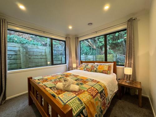 NO PARTY ALLOWED, Entire Brand New 3 bedroom townhouse, free unlimited fibre wifi and free parking NO PARTY ALLOWED, Entire Brand New 3 bedroom townhouse, free unlimited fibre wifi and free parking