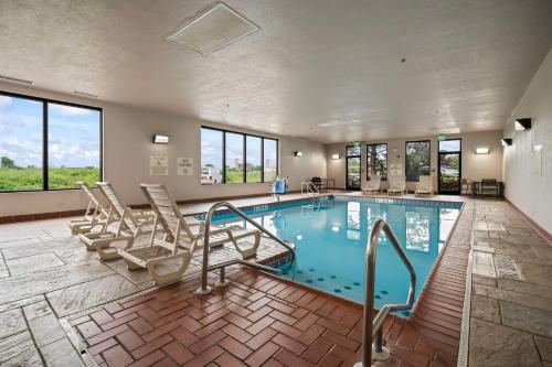Hampton Inn Ridgefield Park - image 12