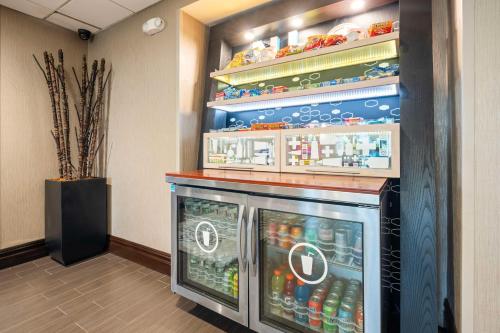 Hampton Inn Ridgefield Park - image 6