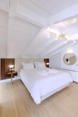 Nafplion Comfy Suites – Nauplia, MD