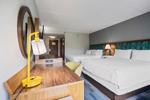 Hampton Inn Ridgefield Park - image 6