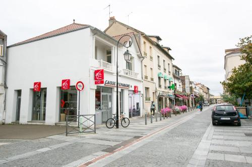 L'Evasion - coeur de ville - WIFI - Gare in Les Mureaux