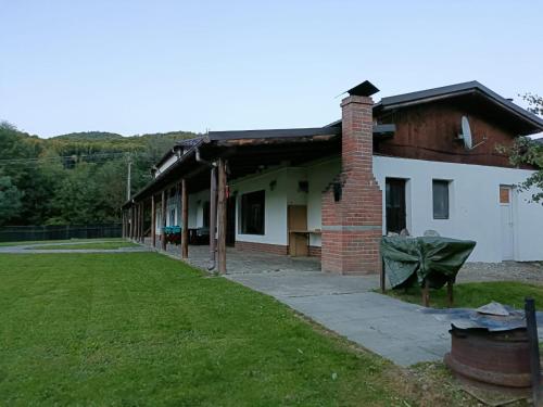 Dārzs, Cabana PUFI in Floroaia