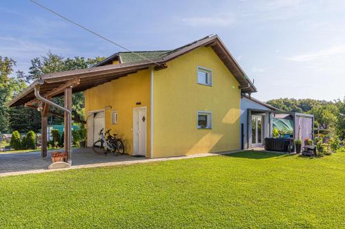 外部景觀, Holiday Home Zala with Jacuzzi - Happy Rentals in 摩拉瓦河溫泉