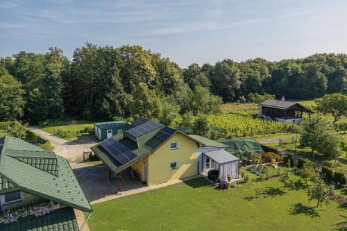 外部景觀, Holiday Home Zala with Jacuzzi - Happy Rentals in 摩拉瓦河溫泉