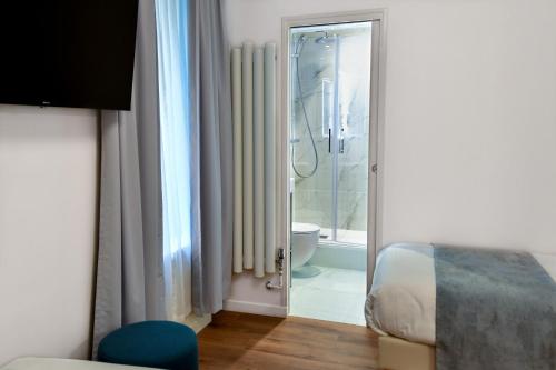 Hôtel des Deux Avenues - image 13