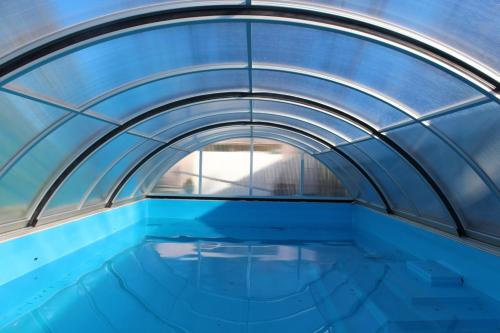 สระว่ายน้ำ, Toparti Apartmanhaz in บาลาตอนซาร์สโซ