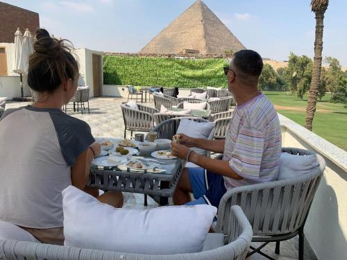 garden pyramid view - image 12