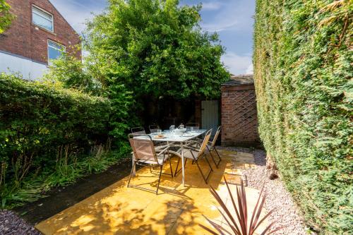 Зовнішній вигляд готелю, No24Sandbach - Exclusive House - Pet Friendly in Сендбеч