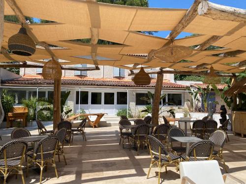 AUBERGE DES PINS – Bandol, WY