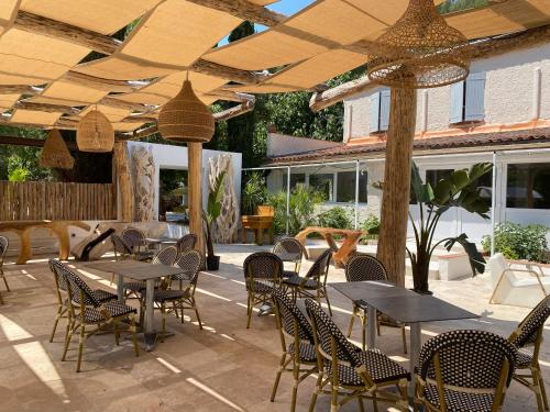 AUBERGE DES PINS Hotel de charme La Cadière-d'Azur