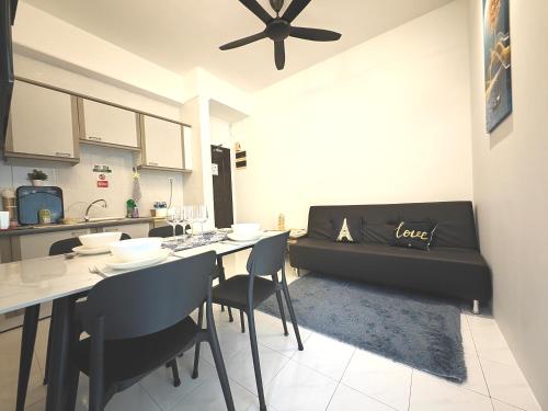 New! Costa Mahkota Pool&SeaView 2BR 4pax Town Area New! Costa Mahkota Pool&SeaView 2BR 4pax Town Area