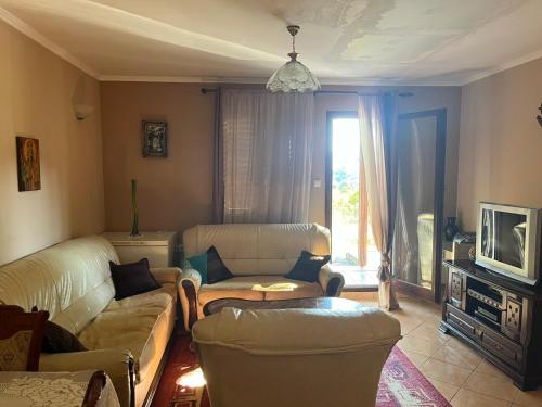 Planinska kuća Lazović (Planinska kuca Lazovic) in Kotor