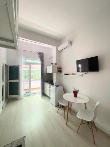 Comfy Studio APT close to Lake Park, Tirana (photo 3)