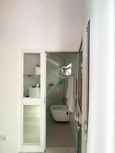 Comfy Studio APT close to Lake Park, Tirana (photo 2)