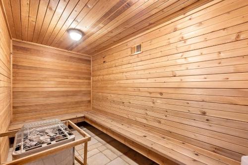 Giant steps 13 - Ski In Ski Out Giant steps 13 - Ski In Ski Out